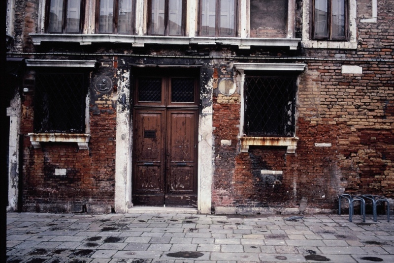 Venezia.porte.jpg